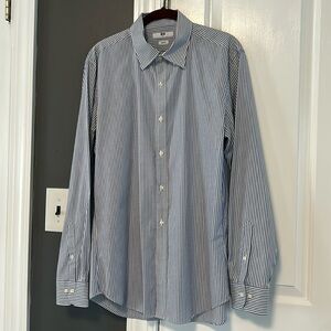 UNIQLO men’s shirt